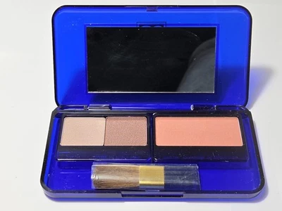Estee Lauder Trio- Two in One Eyeshadow BORDEAUX DUO Wet Dry Blush ROSE MARBLE - Image 1 of 4