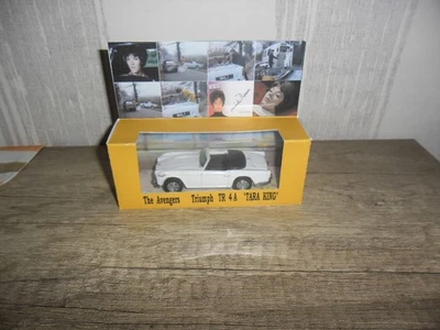 VOITURE DE CINÉMA "THE AVENGERS VESTA ́S TARA KING ́S TRIUMPH TR 4 A" CODE 3 MODEL - Photo 1/4