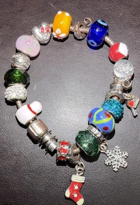 PANDORA RARA PULSERA RETIRADA NAVIDAD Y FE CARGADA CON DIJES DESCONTINUADOS Foto 1 de 4