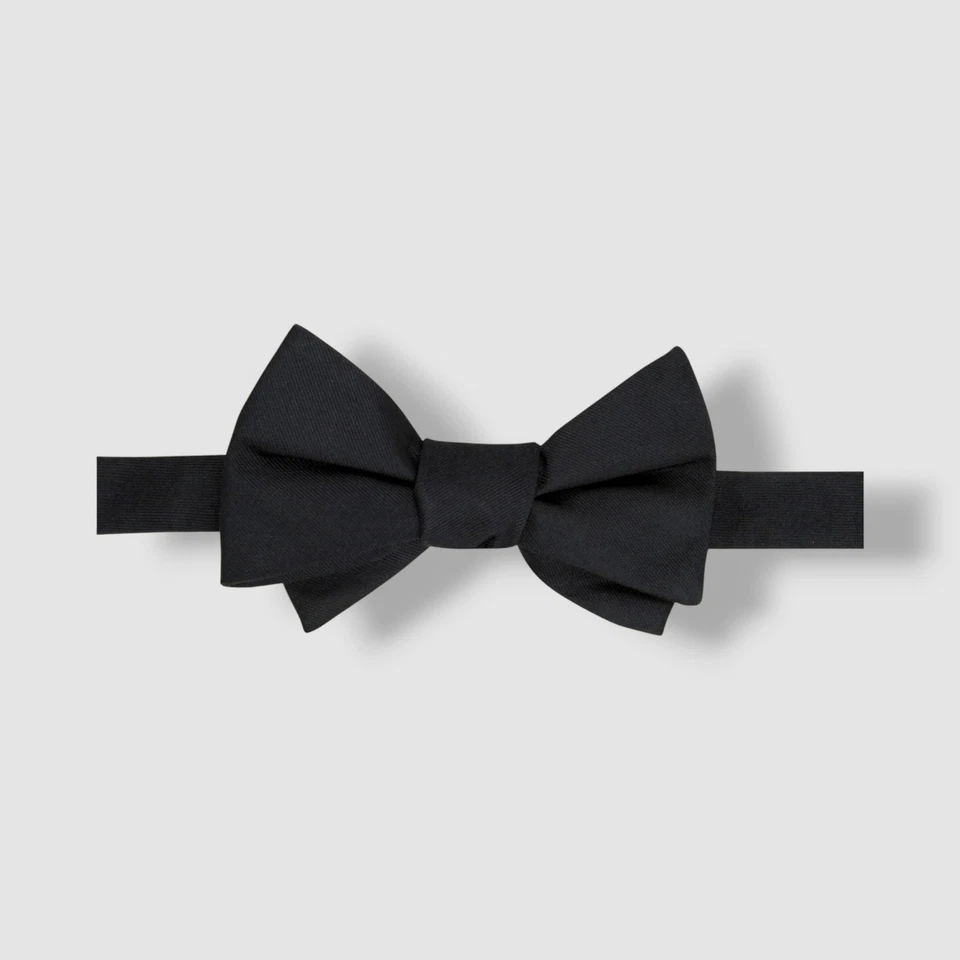 Pajarita autoatada Tommy Hilfiger negra de seda maciza para hombre Foto 1 de 1