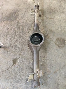 89-98 GEO TRACKER Suzuki Sidekick Rear Differential Housing - Picture 1 of 5