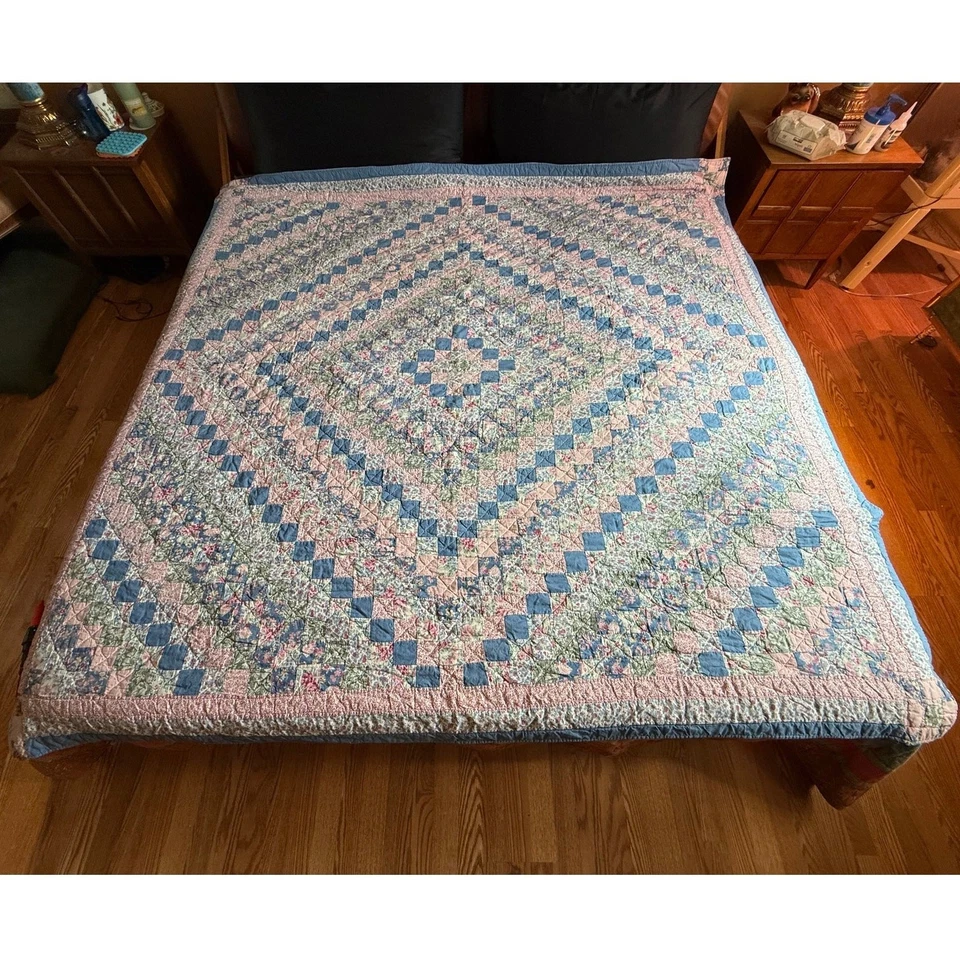 Edredón de arco vintage viaje alrededor del mundo retazos pastel 79 X 76 pastel floral Foto 1 de 4