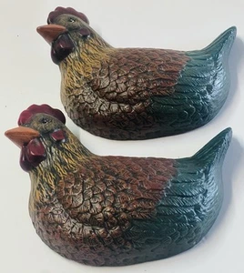 Vintage Set of 2 Ceramic Chicken Wall Plaques Farmhouse - Picture 1 of 2