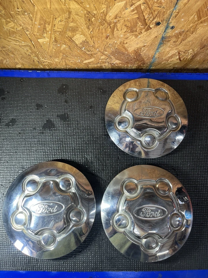 Tapacubos tapa central Ford Police Crown Victoria F87A-1A096-GB *JUEGO DE TRES* Foto 1 de 4