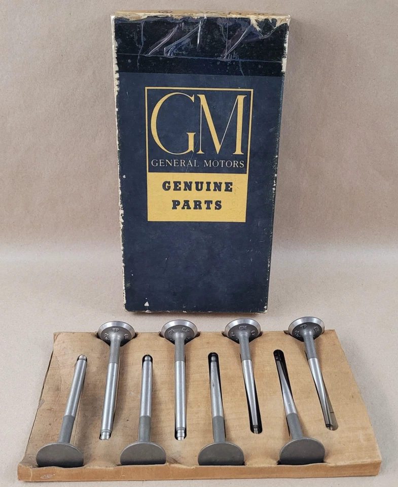 8 nuevas válvulas de escape genuinas GM 1955 Oldsmobile 324 V-8 566178 576015 567261 Foto 1 de 4