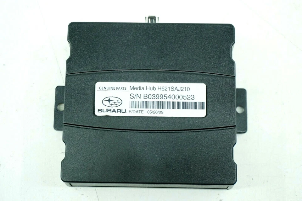 Subaru Outback Wagon 3.6R 2010 Premium Media Hub módulo de control informático OEM Foto 1 de 4