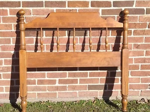 Ethan Allen Baumritter Heirloom Nutmeg Maple Twin Headboard Spindle Bed Frame - Picture 1 of 10