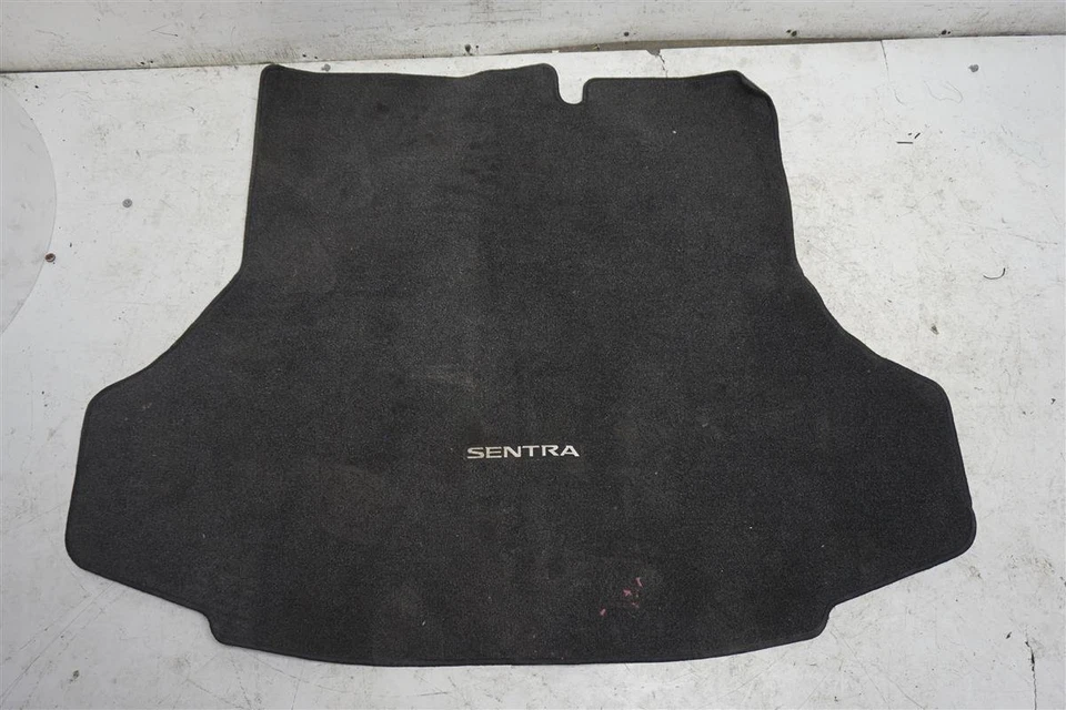 Alfombrilla de piso de carga Nissan Sentra 2013-2019 999E3-Lz000 Foto 1 de 4