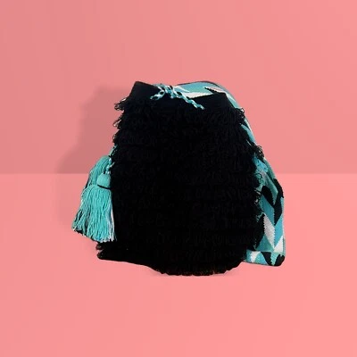 Auténtico Bolso Colombiano 100% Wayuu Mochila Tamaño Grande Bandolera Flecos Negro Foto 1 de 4
