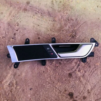 Manija de puerta interior delantera derecha para pasajero AUDI A6 V6 2005-2011 3,2 L FABRICANTE DE EQUIPOS ORIGINALES Foto 1 de 4