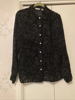 Blusa para mujer Laura Ashley grande de terciopelo transparente Burnout abotonada manga larga Foto 1 de 4