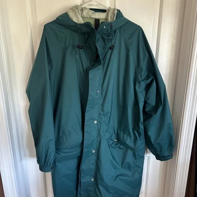 L.L. Chaqueta impermeable Bean XL Gore-Tex Stowaway verde con capucha para mujer Foto 1 de 4
