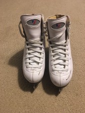 Riedell Figure Skates Size 2 Youth Ice Skates