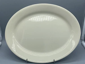 CORNING CORELLE COMCOR - SANDSTONE BEIGE - 9" X 11 1/2" OVAL PLATTER - Picture 1 of 6