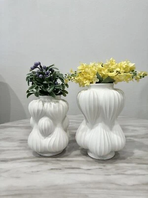 2 jarrones con globos abstractos modernos Jonathan Adler diseños de decoración blancos especiales raros Foto 1 de 4