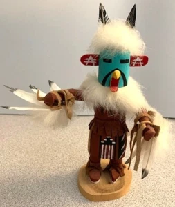 MUÑECA KACHINA ESPIRITUAL NATIVA AMERICANA TALLADA A MANO "Águila" - Firmada por THOMPSON - Imagen 1 de 9