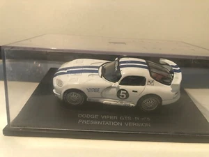 1/43 EAGLE RACE DODGE VIPER GTS-R #5 PRÄSENTATIONSVERSION WEISS & BLAUE STREIFEN - Bild 1 von 4