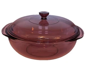 Vtg Pyrex 024 Amethyst Purple Glass 2 Qt 2L Casserole Dish With Lid USA EUC - Foto 1 di 10