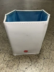 Club Nintendo Wii Telecomando Autentico Ufficiale Wiimote Storage Bianco - Foto 1 di 4