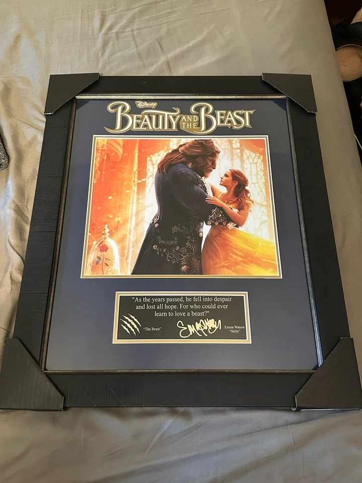 Imagen grabada/firmada de La Bella y la Bestia con marco Foto 1 de 1