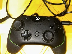 Razer Wolverine V2 Negro RZ06-03560100-R3U1 Xbox One, Xbox Series X/S Probado - Imagen 1 de 3
