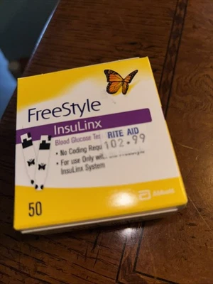 TIRAS REACTIVAS DE GLUCOSA EN SANGRE ABBOTT FREESTYLE INSULINX 50 UNIDADES NUEVAS CADUCIDAD 31/12/2026 Foto 1 de 3