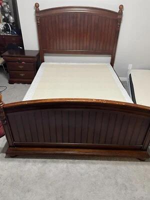 Ashley Furniture - коричневая - Изображение 1 из 4