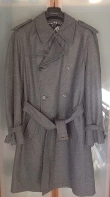 ABRIGO DE INVIERNO VALENTINO PARA HOMBRE $2500 GRIS DOBLE PECHO LANA TALLA. 54 NUEVO CON ETIQUETAS ITALIA 🇮🇹 Foto 1 de 4