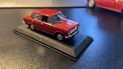 Lada 2101 Zhiguli 1:43 DeAgostini Modellauto, neu mit OVP - Bild 1 von 4