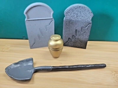 COMBO - RC 1/10 Scale Halloween Cemetery Urn Shovel Gravestones Crawler Truck - Image 1 of 3