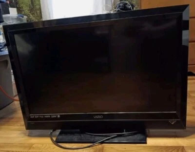 Vizio E320VL 32" 1080i HD LCD Television - Image 1 of 4