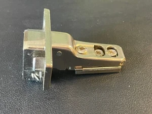 GRASS 1000 Series 1006 Hinge – Slide-On, Spring-Loaded, HALF Overlay - Picture 1 of 11