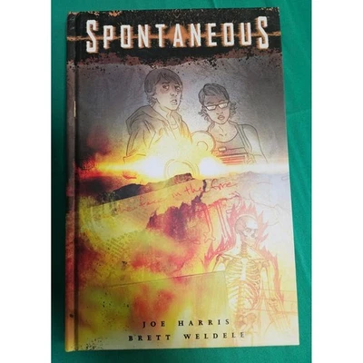 Espontáneo por Joe Harris 2012 Primera Edición Tapa Dura Novela Gráfica Terror Nuevo Foto 1 de 4