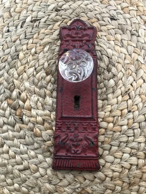 Placa de perilla de puerta roja decorativa de metal con perilla de vidrio de hierro fundido Foto 1 de 4