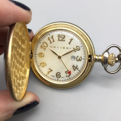 Reloj Bolsillo Colibri Hunter Estuche con Cadena Fecha 47mm Dos Tonos Batería Nueva 14" Foto 1 de 4