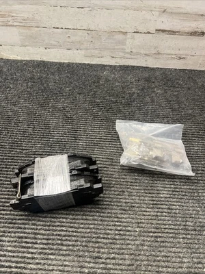 Akebono ProACT Ultra Premium Ceramic Pad Front ACT503A - Image 1 of 4