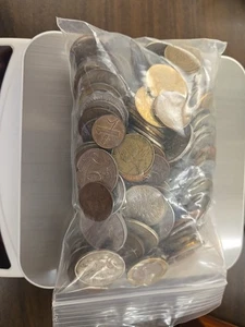 2 Pfund Weltmünzen - Bild 1 von 2