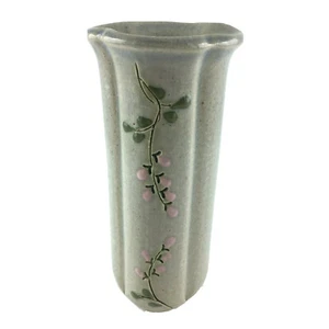 Mountain Meadows Pottery Vase 228 Pink Flowers Green Leaves S/ 5 Fluted Shape - Picture 1 of 6