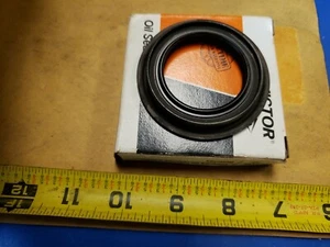 NOS VICTOR 47900 WHEEL SEAL REAR FREE SHIPPING! - Picture 1 of 4