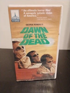 Dawn of the Dead (VHS, Thorn EMI Hardcase) Horror VHS Zombie Kult spielt super - Bild 1 von 13