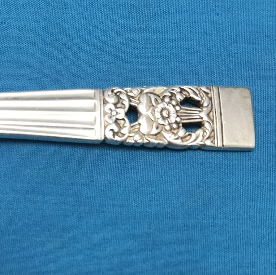 Set of  4 CORONATION FORKS Dinner  Salad  Grill  or Seafood  YOUR CHOICE - Image 1 of 3