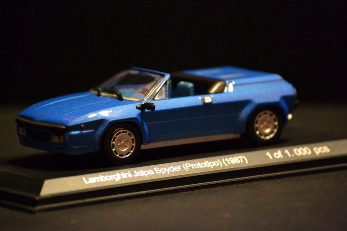 WhiteBox Lamborghini 1:43 Diecast Cars, Trucks & Vans for
