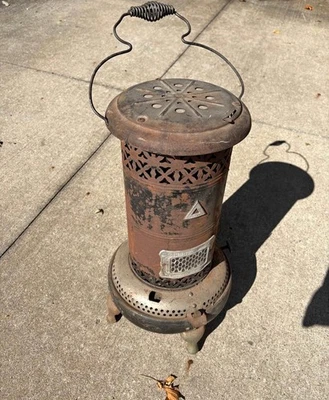 古董完美无烟油加热器,它是 330 型 — 第 1/3 张图片