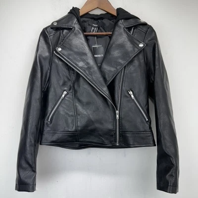 Chaqueta de moto Forever 21 talla XS para mujer negra de imitación de cuero cremallera completa con capucha nueva con etiquetas Foto 1 de 4