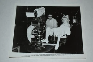 1974 BARBRA STREISAND Funny Lady Promo Press Vintage 8x10 Photograph #11 - Picture 1 of 2