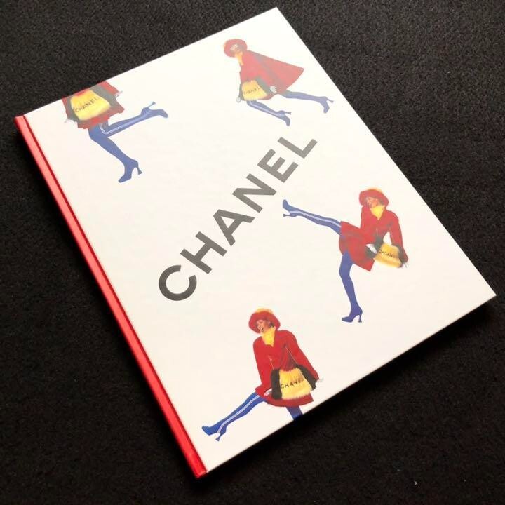 CHANEL Fall-Winter 1994-1995 Collection Photo Catalogue Book ...