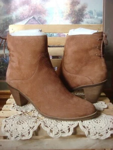 Neu im Karton ~ Lucky Brand Jalie ~ hellbraune weiche Nubukleder Stiefeletten Schnürung hinten ~ Größe 8M - Bild 1 von 9