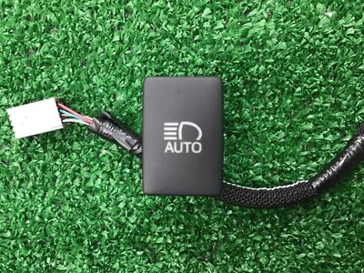 Toyota Tacoma 2016-2023 автоматический выключатель света с жгутом проводов деталь от оригинального производителя 15B550 - Изображение 1 из 4