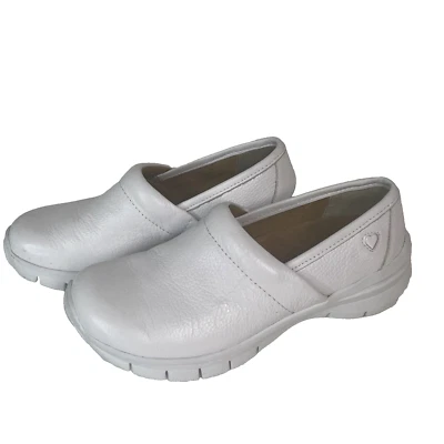 Nurse Mates Libby White Leather Nursing Clogs Women's SZ 7 M Slip Resistant - Image 1 of 4