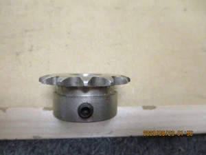 NEW 35B13SS X 5/8" SPROCKET, S.S. 1 KEY WAY, 1 SET SCREW. - Picture 1 of 2